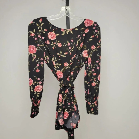 Dynamite Tie Waist Tunic Top - Picture 6 of 7